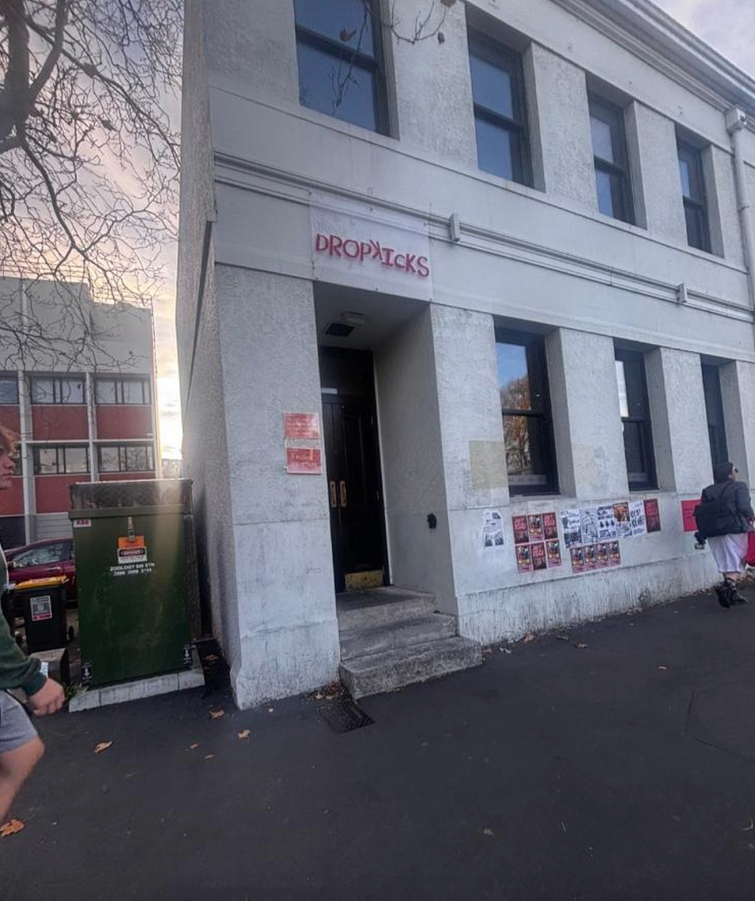 半年豪赌38万纽币全赔光!新西兰女老板6个月内连收两店瞬间崩盘!房子恐不保、或将破产!(组图) - 2