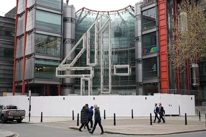 英国最火恋综,让陌生男女当场入洞房?!结果连爆强奸案,翻大车了... - 13