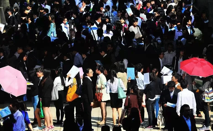 北京鸡娃家长心态崩了!技校反向招收大学毕业生,学历在技术面前一败涂地(组图) - 8