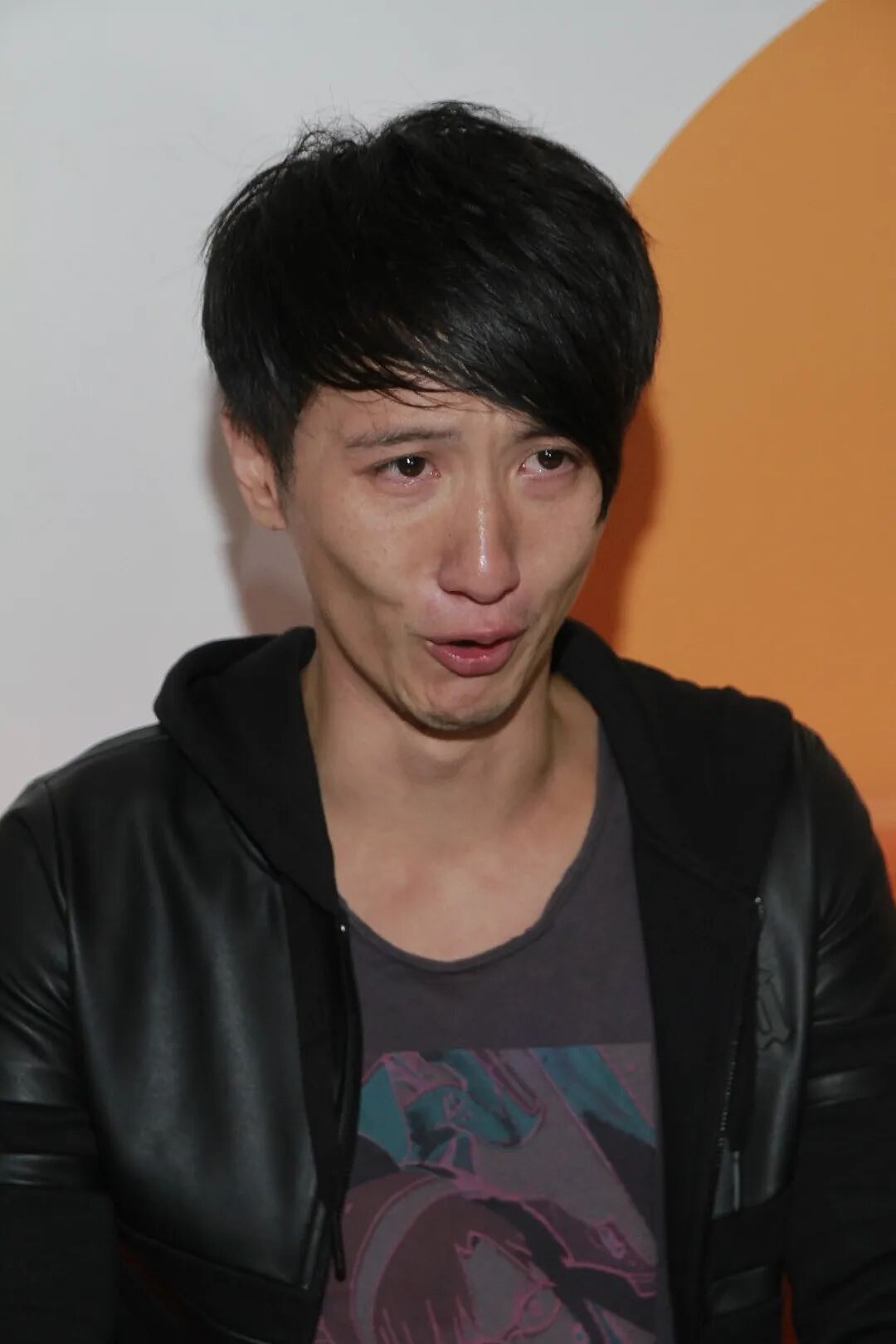 一脚踏五船，“港圈第一渣男”也能被洗白？网友：笑死，全靠同行衬托 - 31