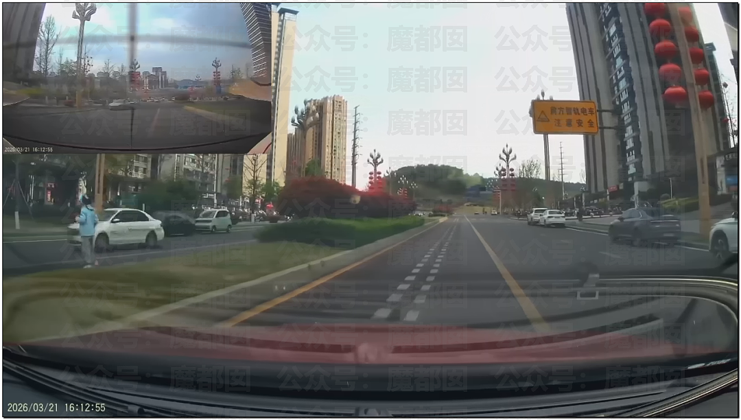 离谱！儿童独自外出冲上马路险被撞，引发安全关注（组图） - 7