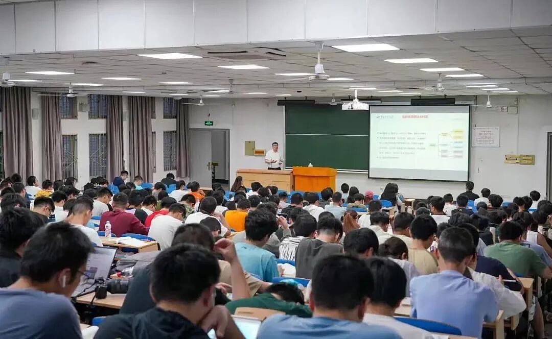 硅谷大厂“疯”了?百万年薪抢高中生(组图) - 2