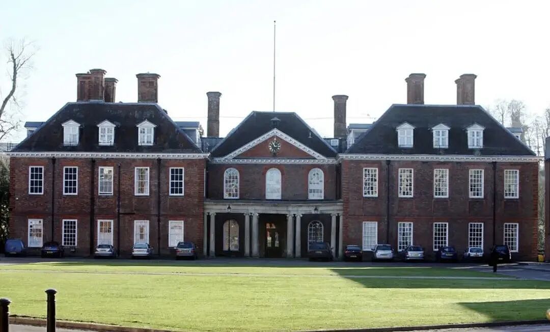 乔治王子今秋将入读伊顿公学——英国精英教育到底