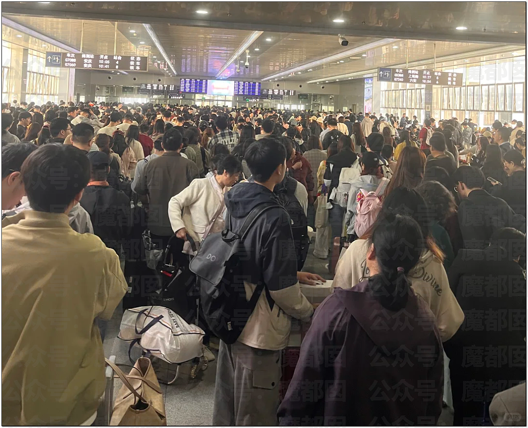 肉贴肉，人挤人！五一长假首日，中国各大景点已爆（组图） - 4