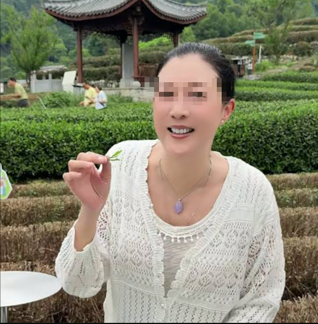 惊曝!成龙拒认私生女真相反转!吴绮琳自曝“不想做亲子鉴定”!台媒曝小S拒绝做大S子女监护人,徐家对孩子不闻不问引全网热议! - 2
