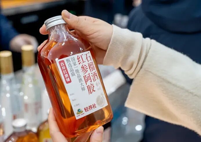 蜜雪冰城开始卖酒：打酒铺的老生意，又翻红了？（组图） - 3