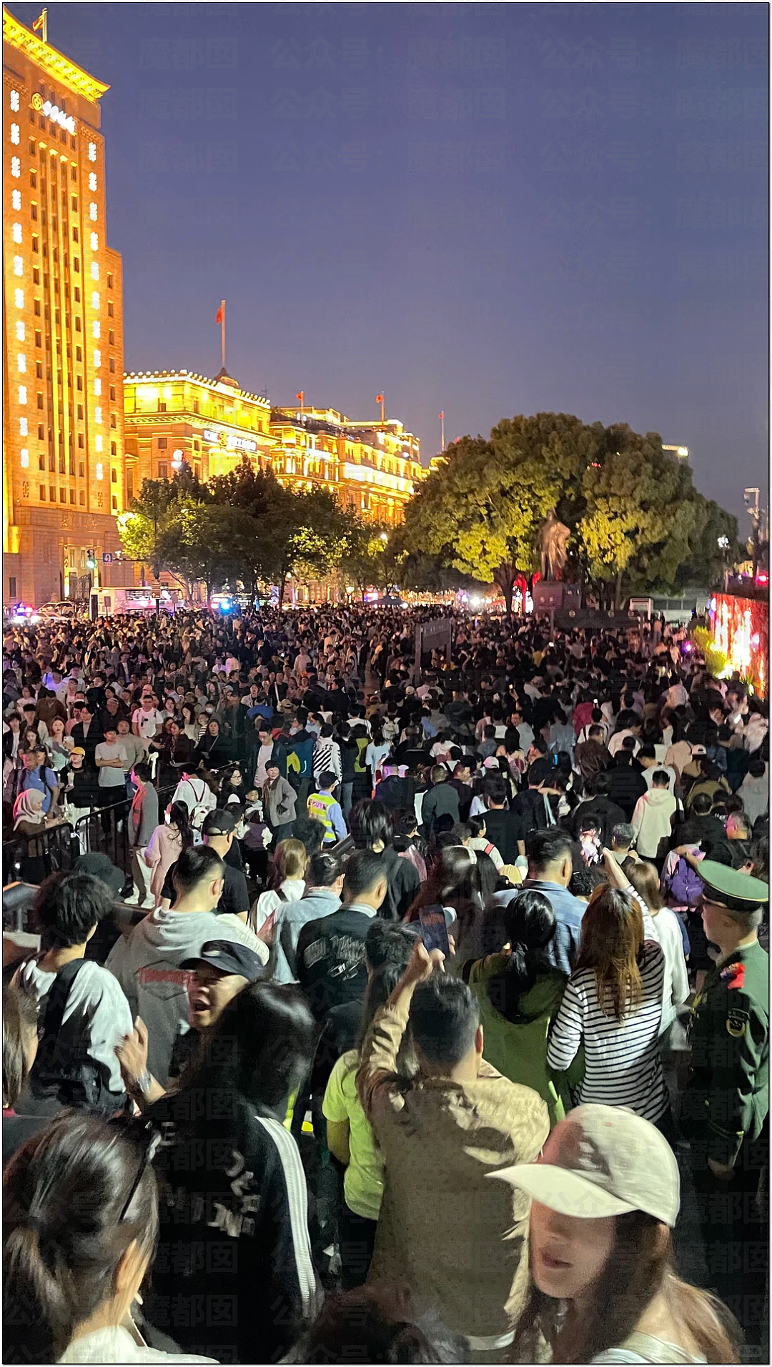 肉贴肉，人挤人！五一长假首日，中国各大景点已爆（组图） - 160