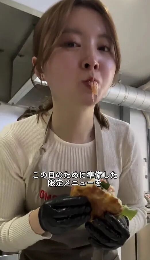日本便利店店员从锅里捞关东煮狂吃，还吐回锅里！视频全网疯传，超2000万网友愤怒围观！（组图） - 21