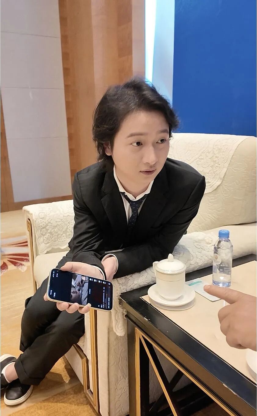 月薪3000元纺织厂女工转行做AI短剧，单月狂赚几十万元！揭秘AI短剧“印钞机”（组图） - 2