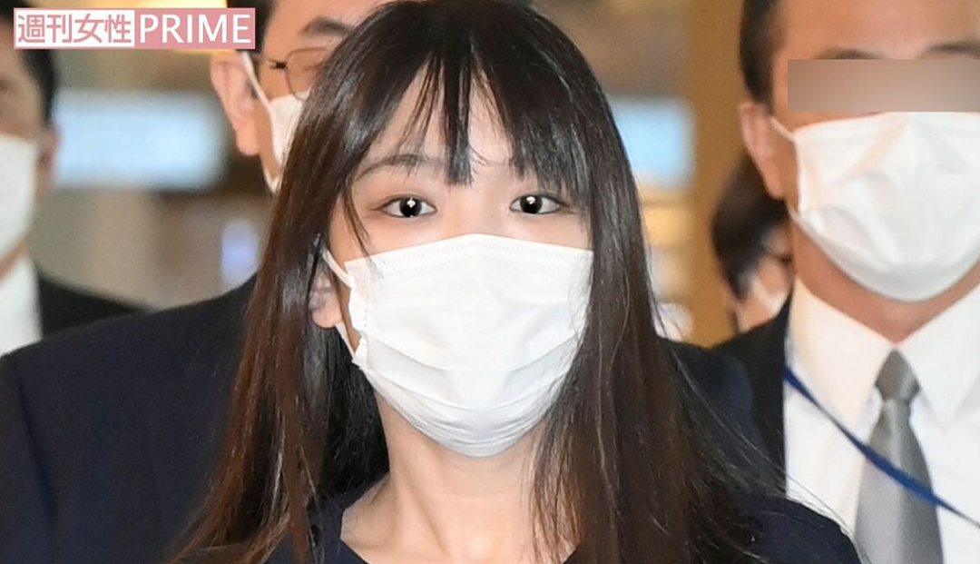 真子公主在街头被拍到近照!与小室圭逛打折超市被美国网友夸上天,日本网友看完又酸了! - 1