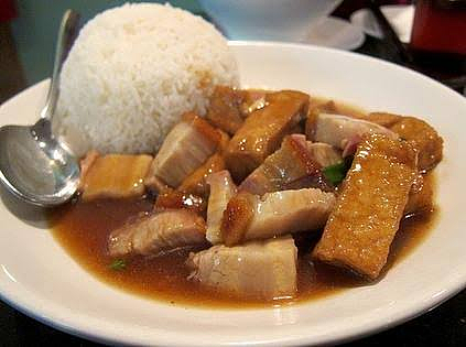 香港6旬黑老大改行卖工地盒饭!算错成本倒赔钱,被警察卧底一锅端? - 2