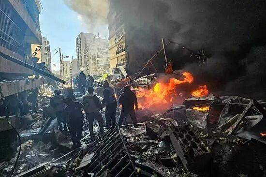 美国大使馆遭袭！霍尔木兹海峡再度关闭！伊朗称“谈判基础”已被破坏（组图） - 8