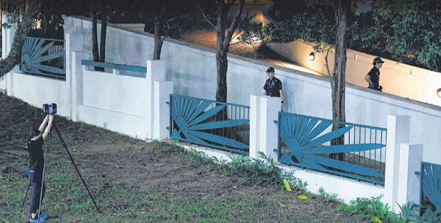 新加坡组屋现骇人命案：华裔女惨遭情杀、前男友坠楼送医！现场血迹斑斑（组图） - 6