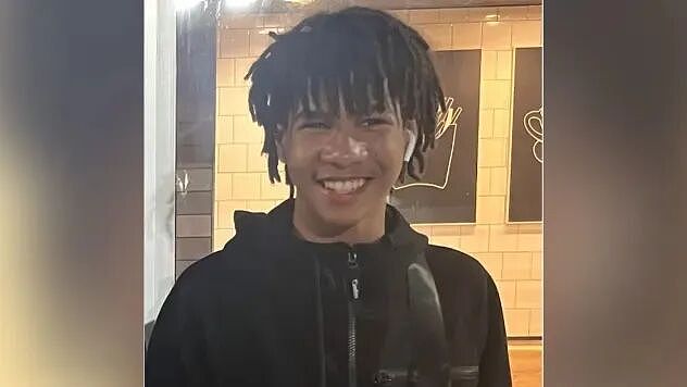 绝望中翻盘！华裔便利店老板枪杀14岁非裔少年，被判无罪 - 1
