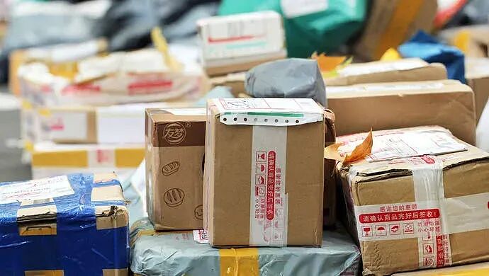 日韩超市塑料袋涨价、医院输液袋断供，中国为什么