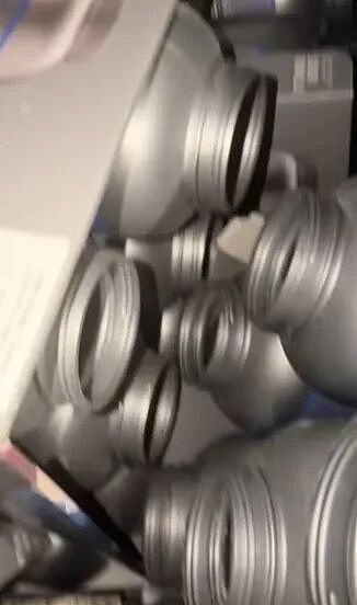 新西兰这个知名品牌玩砸了！网友集体抵制，创始人身败名裂 - 10
