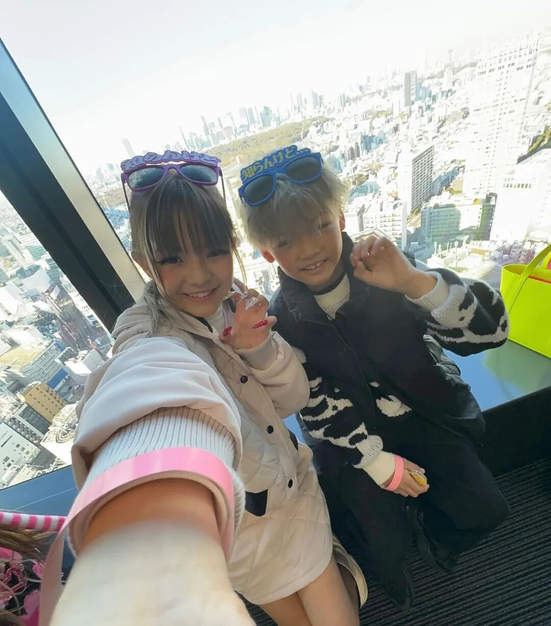 日本一小学生辣妹晒毕业照惊呆众人！网友：这真不是40岁么？！（组图） - 16