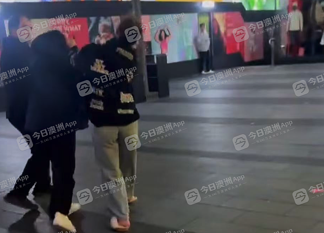 本想忍气吞声!中国女留学生悉尼市区遇种袭,被打致脑震荡!骂“清虫”遭围殴,奋起反击仍难敌! - 1