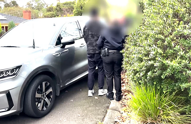 澳洲华人“偷拍狂魔”曝光!洗澡、上厕所全被拍,指控近千项…(组图) - 2