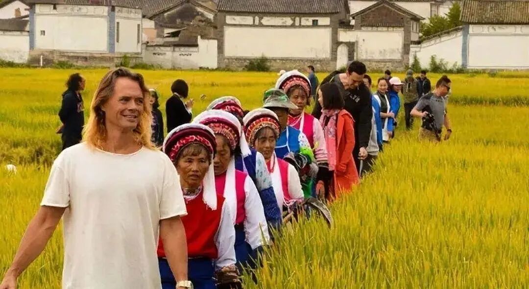 中国人看腻的农村老家,成了外国人“朝圣地” - 9