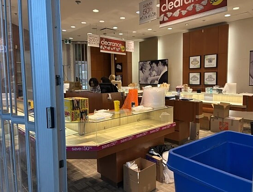 15个月遭4次持械洗劫!老牌珠宝店被逼停业,员工集体失业 - 2