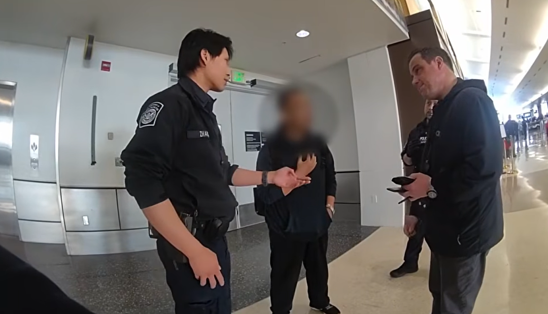 离谱！华男酒后大闹国际航班，飞机被迫改降！妻子帮腔：在中国服务更好（组图） - 7