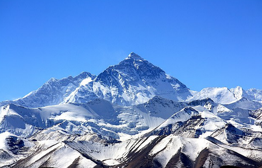 珠峰尼泊尔向导给登山者下毒?富姐富哥重金买保险,竟在缺氧时被整? - 1