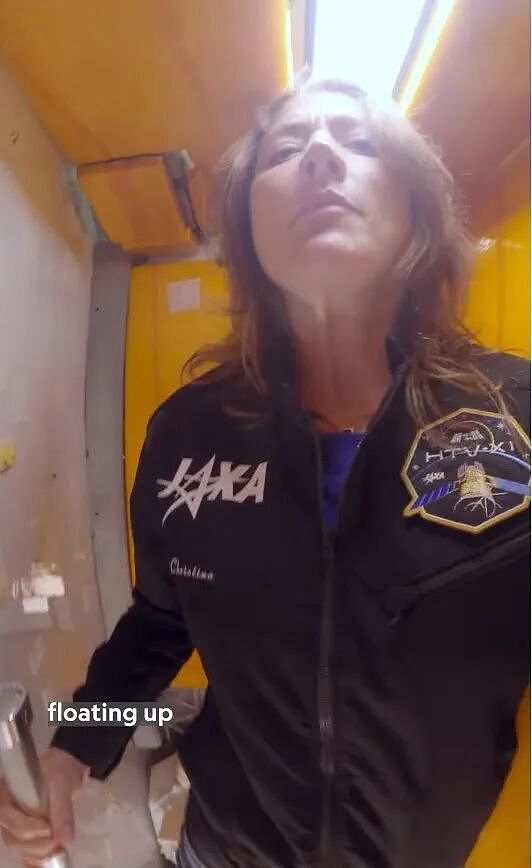 快到月球了,2300万美金造的厕所又堵又冒糊味?!这场绕月任务,越来越抽象了(组图) - 8
