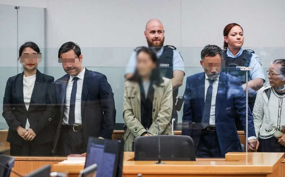 新西兰华人“大师”全球召集苦力洗脑操控，竟虐杀七旬中国阿婆抛尸大海？ - 15