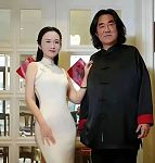 张纪中被曝婚内转移千万资产给小31岁现任