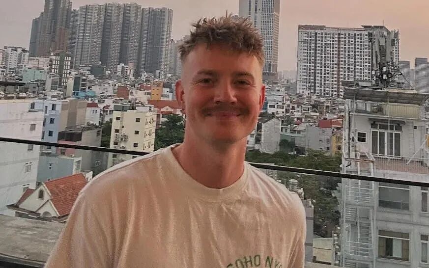 妹子患上“爱情强迫症”?一天问AI几百个问题,因为担心自己出轨,都不敢出门了... - 3