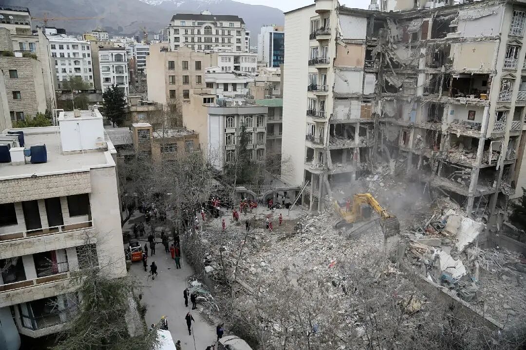 谈崩了! 伊朗怒拒特朗普停火方案，反手甩出“天价条件”！美国紧急增兵近万人 - 4