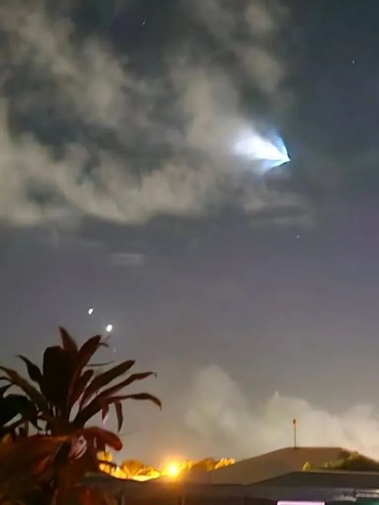 澳洲夜空惊现“天外来客” !蓝白光团划破夜空,多州居民集体目击!真相竟与中国有关(组图) - 2