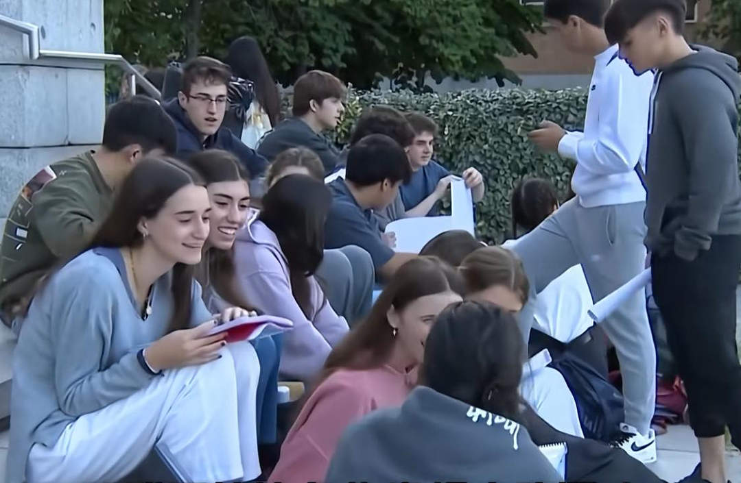 别盲目送孩子出国！女留学生沦为西方“猎物”，最令人痛心的留学堕落链（组图） - 3