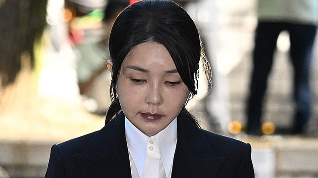 韩前总统夫人将入狱,主审法官离奇坠亡留遗书!多名身边人“被自杀”,名单再+1?(组图) - 2