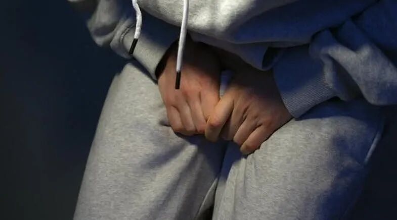 摸你一下，就把“丁丁”偷走！肯尼亚现离谱谣言，男人们捂住裤裆，生怕被偷... （组图） - 3