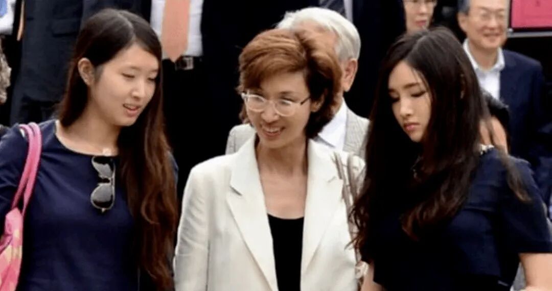 韩国“世纪离婚案”宣判！财阀出轨“地表最强小三”，向前妻支付9440亿（组图） - 4