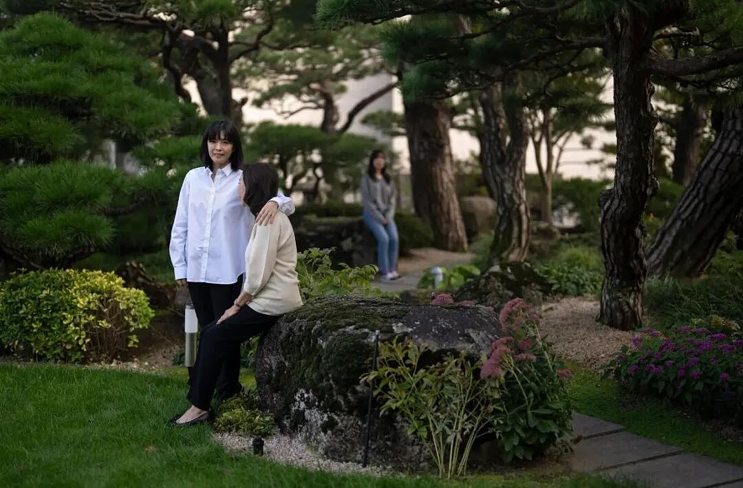 LG家族炸裂内讧!老掌门一份遗嘱骗了妻子和亲女儿,遗产全留给养子?真狠啊...(组图) - 4