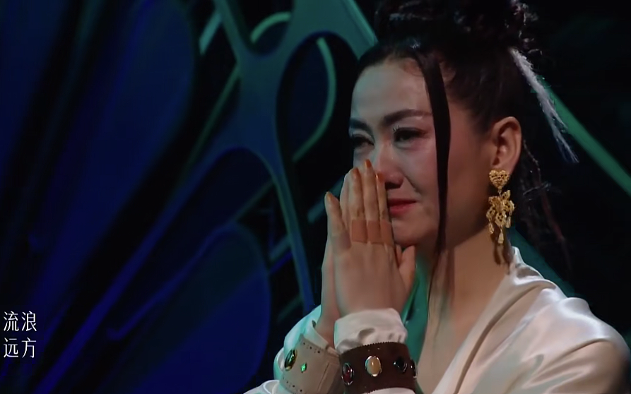 都让让,内娱最疯的女人来了(组图) - 35