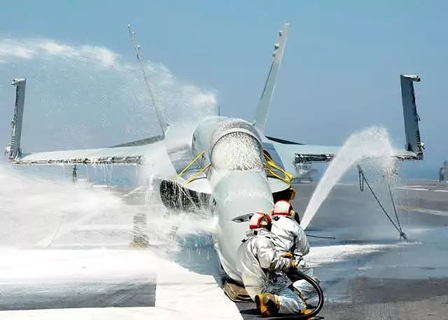美海军军官终于承认一重要事实：战机飞行员训练已不如我们！ - 8