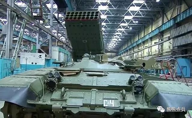 “喷火坦克”TOS-2将装备俄军，7秒可炸平一村庄｜军情晚报 - 12