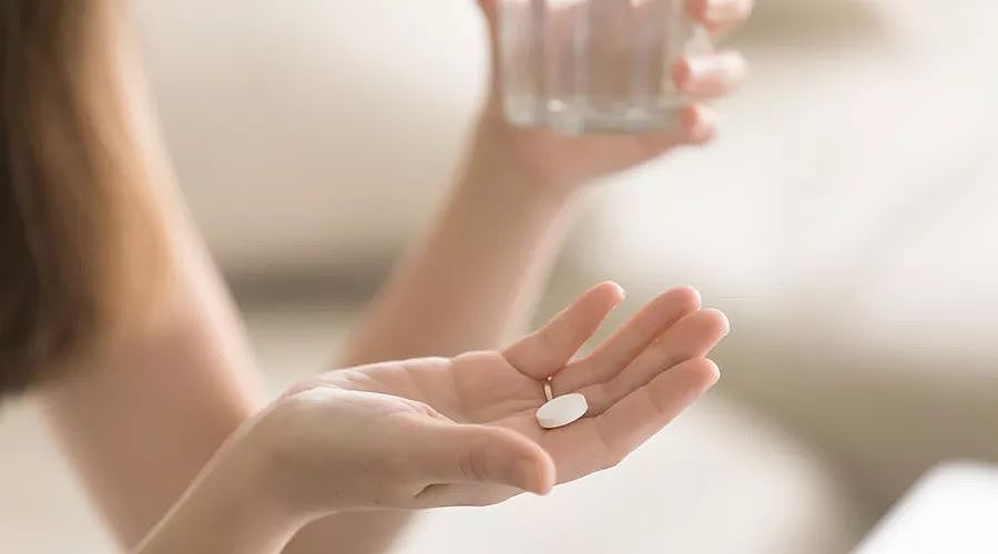 糖浆别用水稀释！胶囊、药片……教你 6 种药的正确吃法 - 4