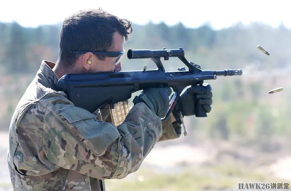 美军特种部队学员试射外国枪械，“学习使用敌人武器”不只是口号 - 5