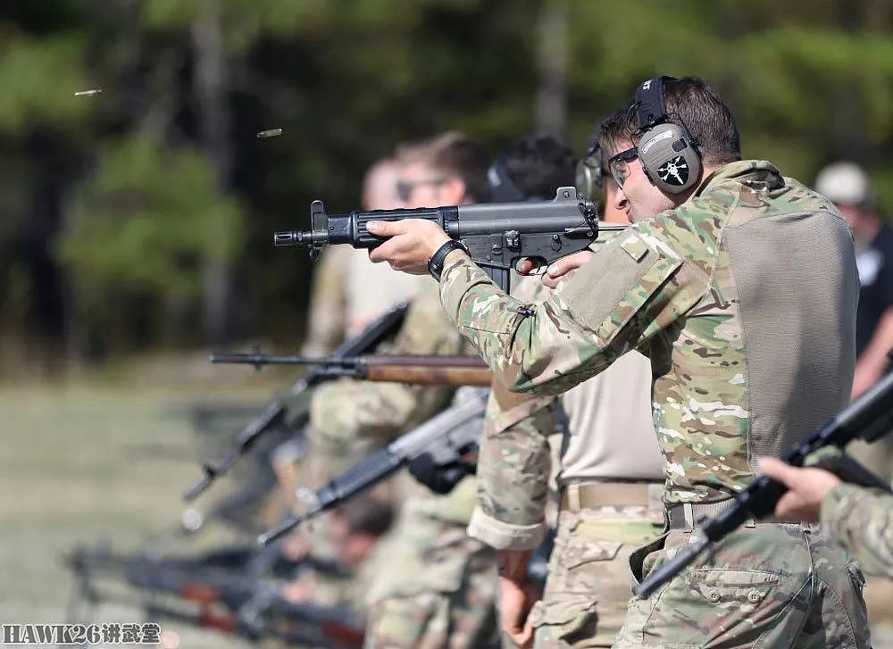 美军特种部队学员试射外国枪械，“学习使用敌人武器”不只是口号 - 8