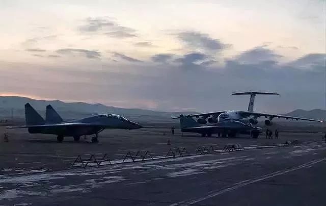 蒙古空军彻底雄起了！人均三代机数量居世界前列，海军司令非常羡慕 - 4