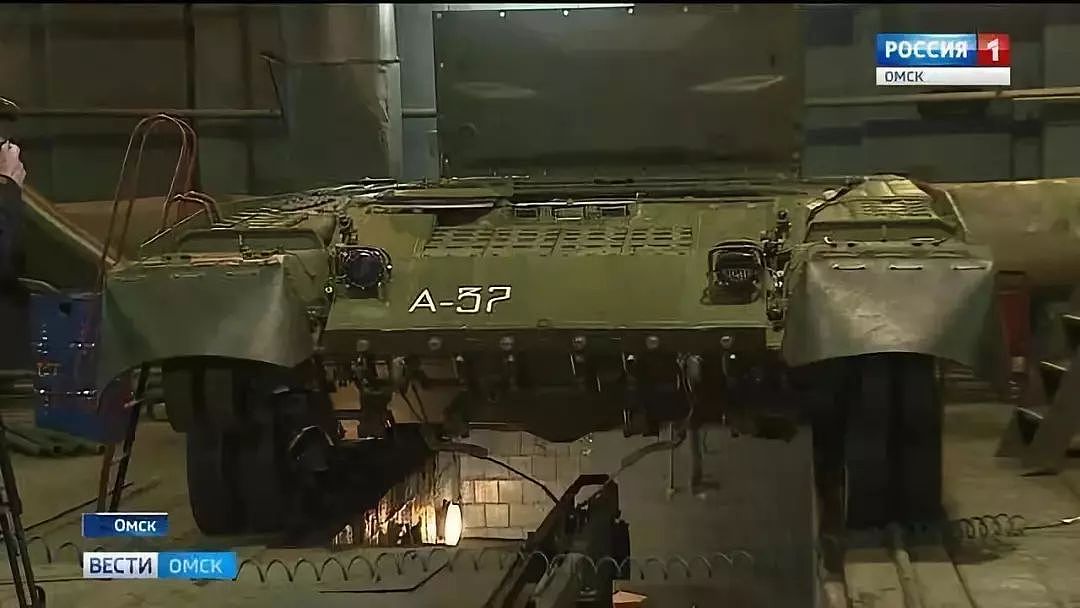 曾经的王者仍然荣耀：T80BVM坦克改装线曝光，一功能T90也比不了 - 6