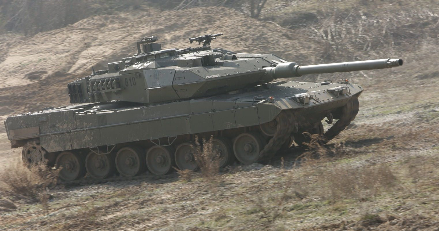 匈牙利重金采购德国装甲车，外观设计独具匠心，暗藏一特殊功能