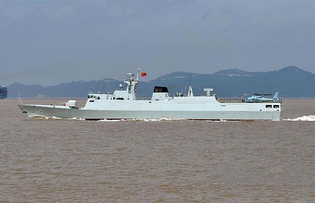 中国海军在年末打出一“王炸”！美国人：遇见中国海军没什么优势