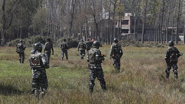 印军内讧2名士兵被打死，借口士兵失踪要报复，精锐却遭残兵围歼