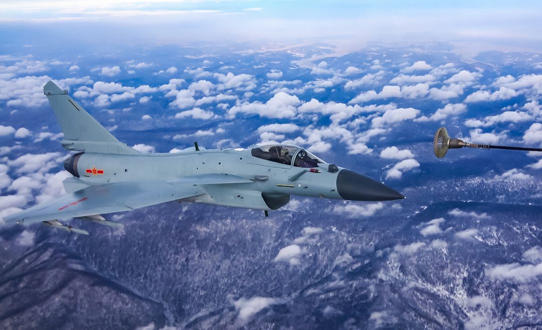 印度买一架“阵风”战斗机的钱，能买几架中国歼-10C？